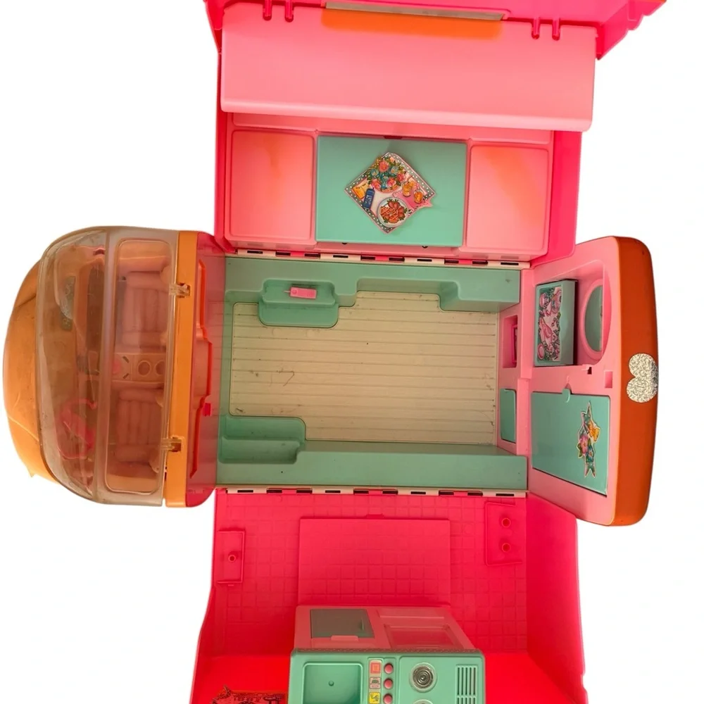 Vintage Barbie Camper Van Opens Up Has Table Bed Kitchenette